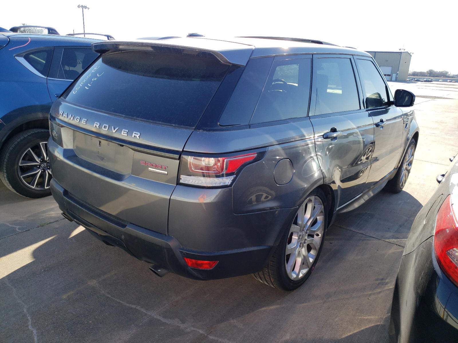 Photo 4 from auction – 2014 LAND ROVER RANGE ROVE with VIN SALWR2EF1EA313593