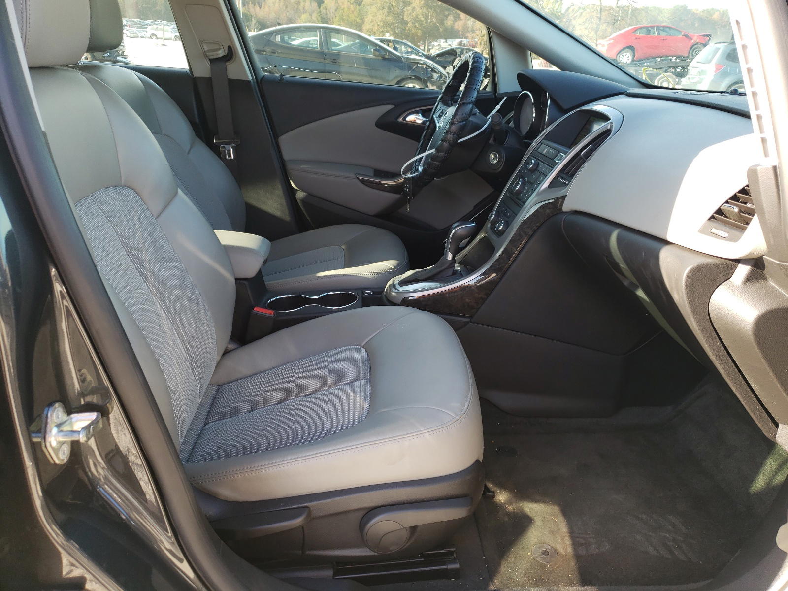 Photo 5 from auction – 2016 BUICK VERANO with VIN 1G4PP5SK2G4154889