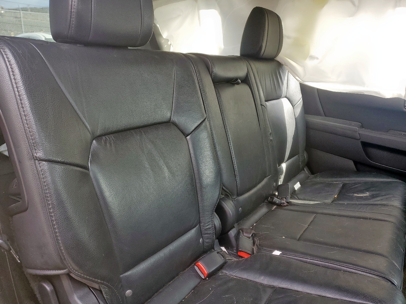 Photo 6 from auction – 2015 HONDA PILOT TOUR with VIN 5FNYF4H95FB504758