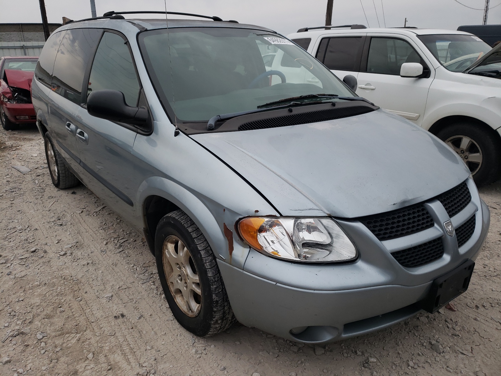DODGE GRAND CARA 2003 مع رقم تعريف المركبة 2D4GP44L53R134666 - صورة من المزاد