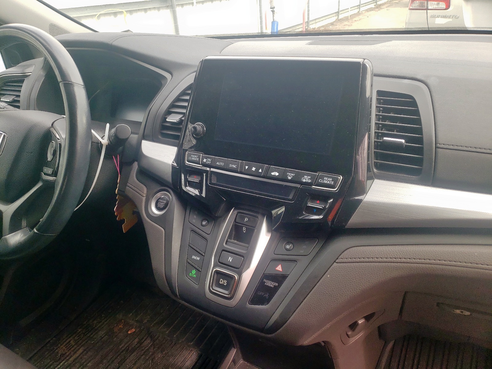 Photo 9 from auction – 2018 HONDA ODYSSEY EX with VIN 5FNRL6H73JB007093