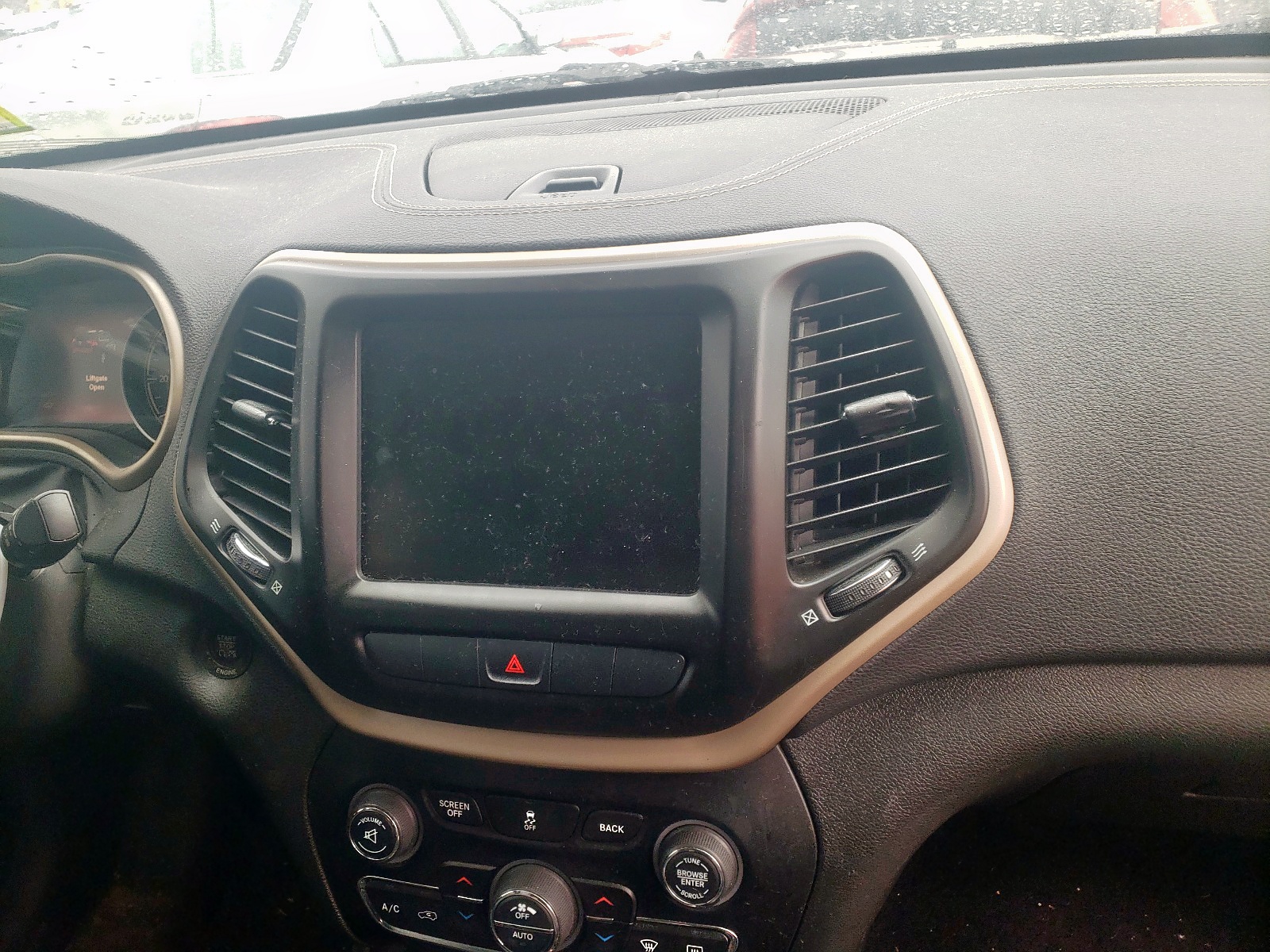 Photo 9 from auction – 2014 JEEP CHEROKEE L with VIN 1C4PJMDB6EW191295