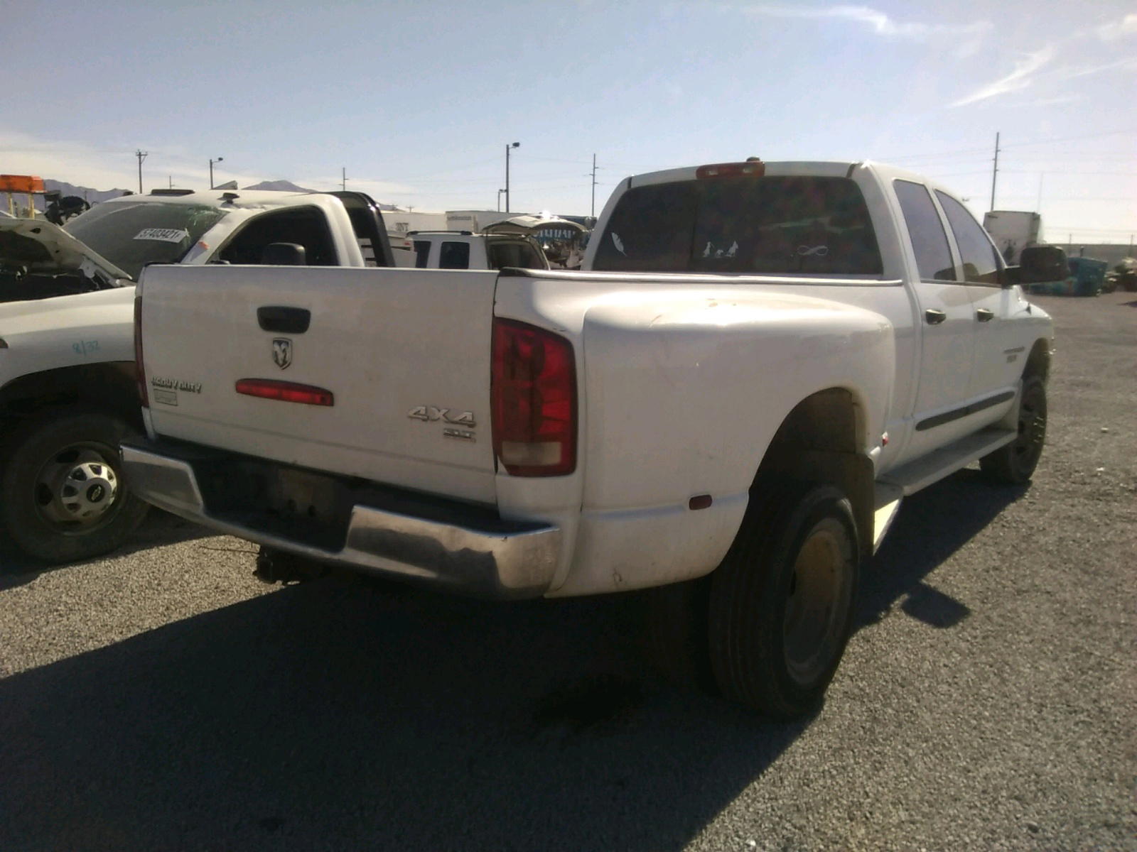 Photo 4 from auction – 2005 DODGE RAM 3500 S with VIN 3D7MS48C55G751444
