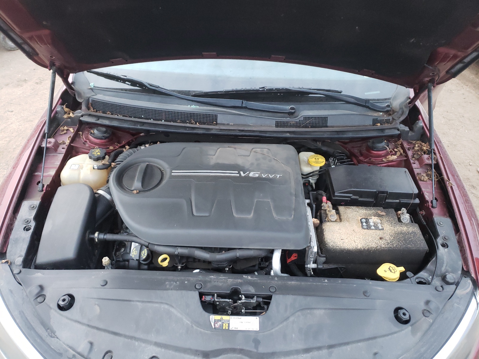 Фото 7 с аукциона – 2015 CHRYSLER 200 C с VIN 1C3CCCEG0FN551119
