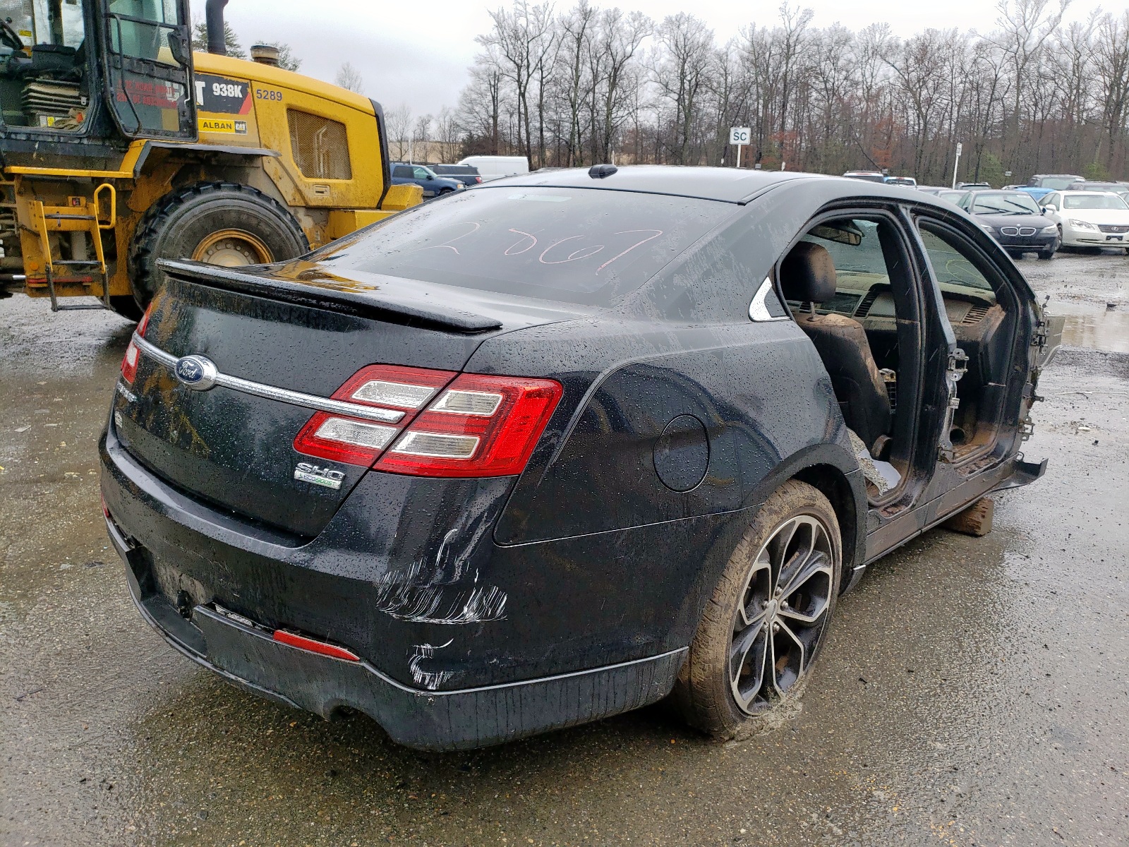 Photo 4 from auction – 2013 FORD TAURUS SHO with VIN 1FAHP2KT4DG205812
