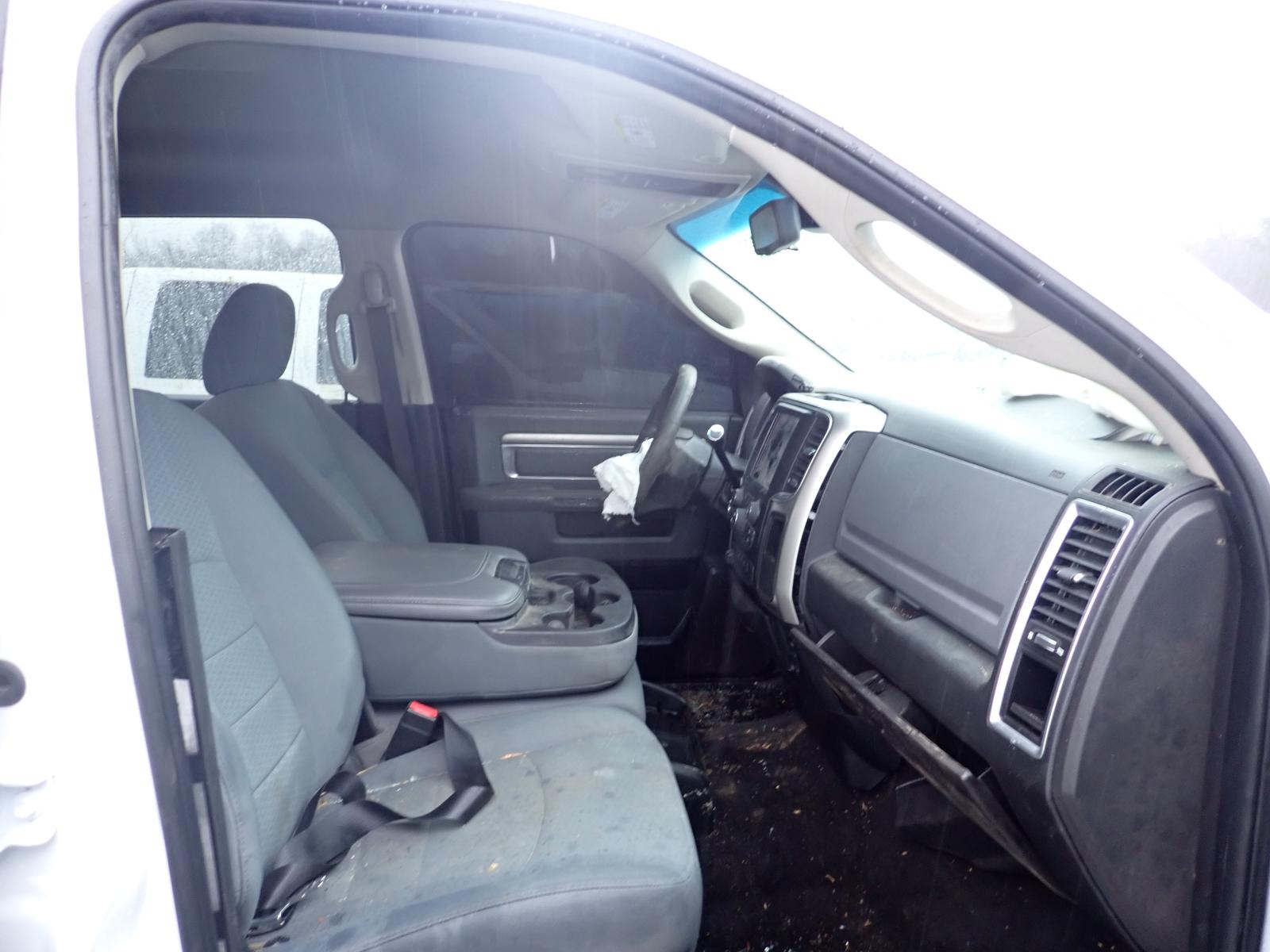 Photo 5 from auction – 2018 RAM 2500 SLT with VIN 3C6UR5DL7JG275586