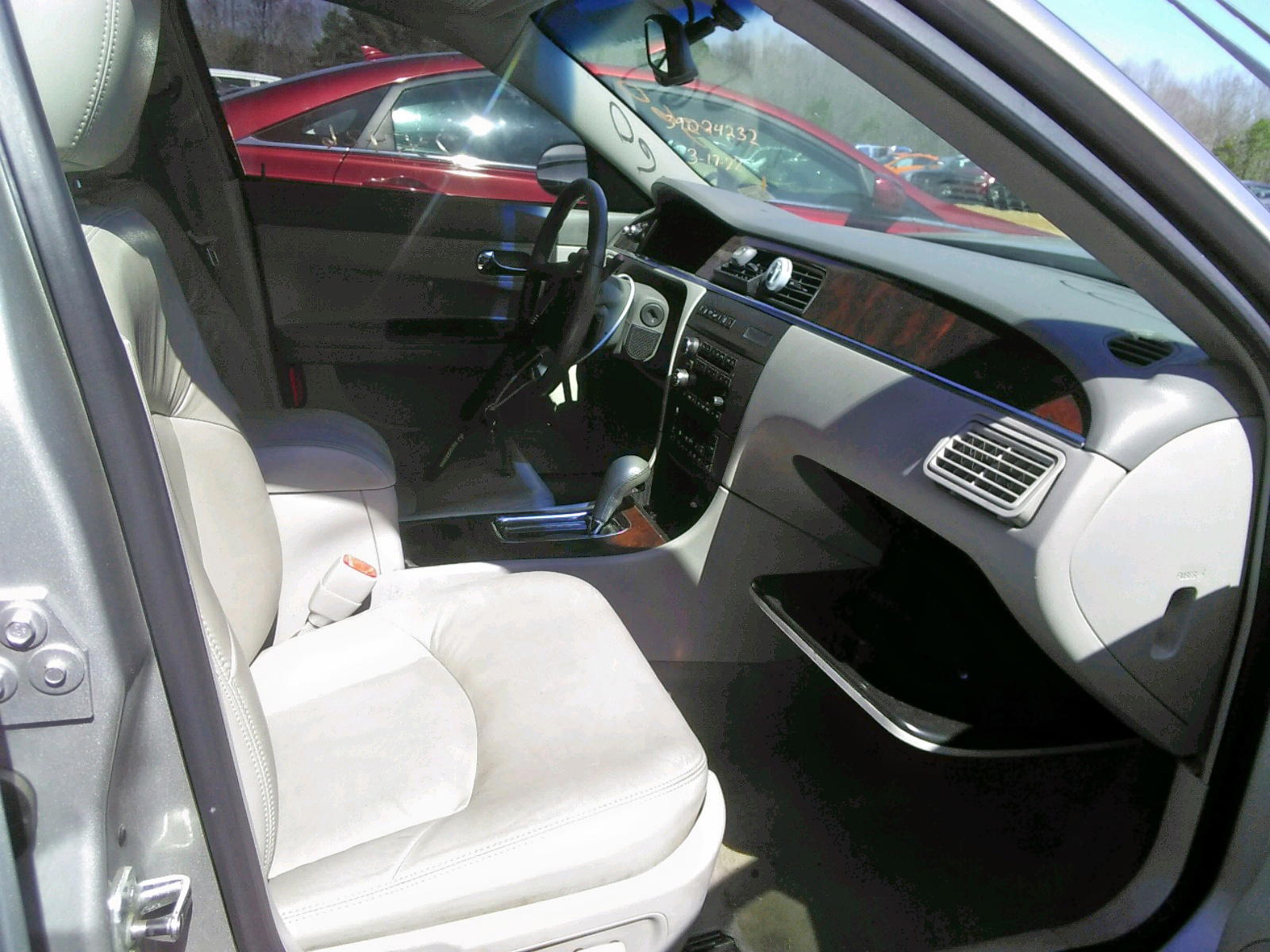 Photo 5 from auction – 2008 BUICK LACROSSE C with VIN 2G4WD582881329879
