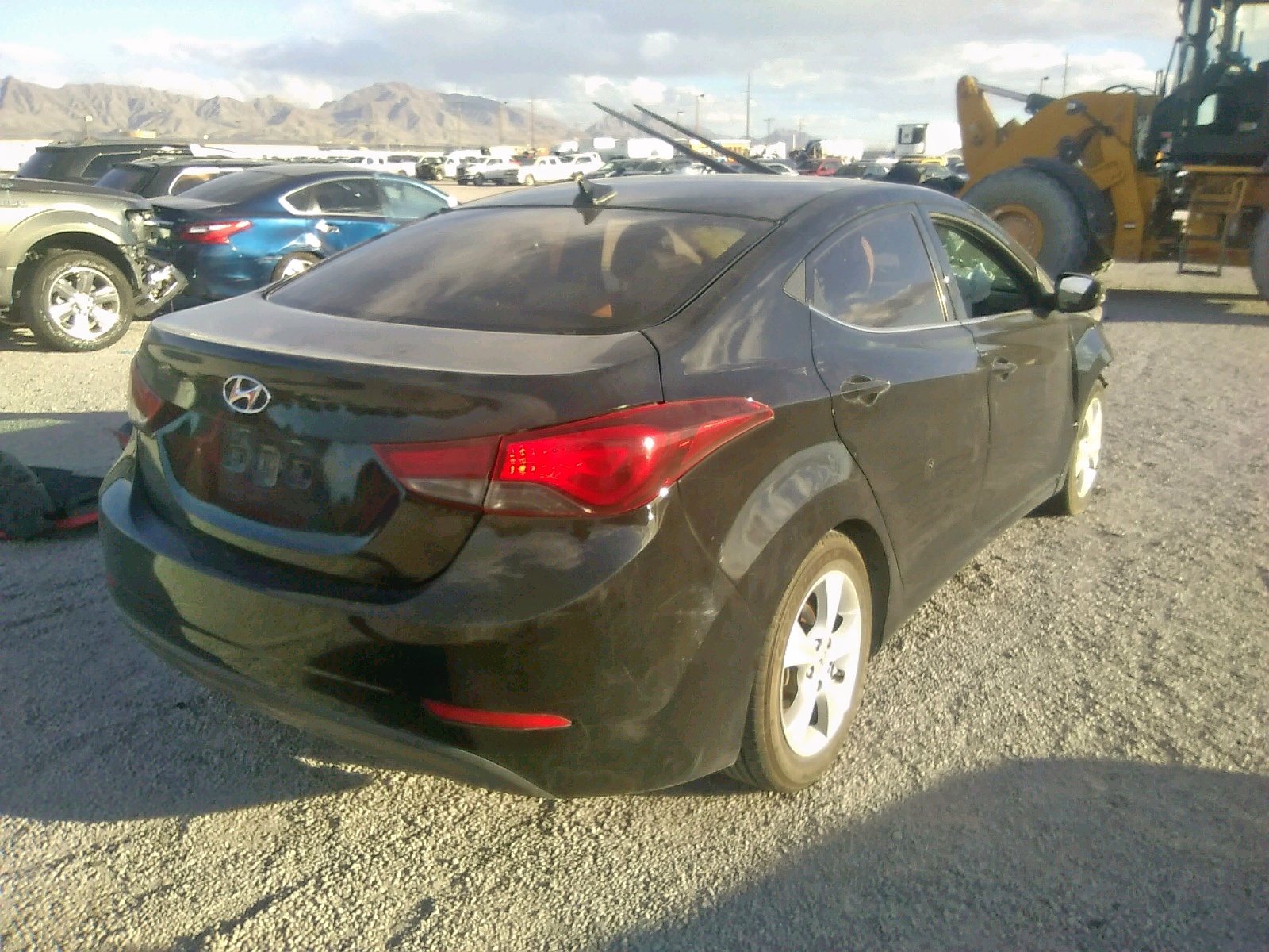 Photo 4 from auction – 2016 HYUNDAI ELANTRA SE with VIN 5NPDH4AEXGH679980