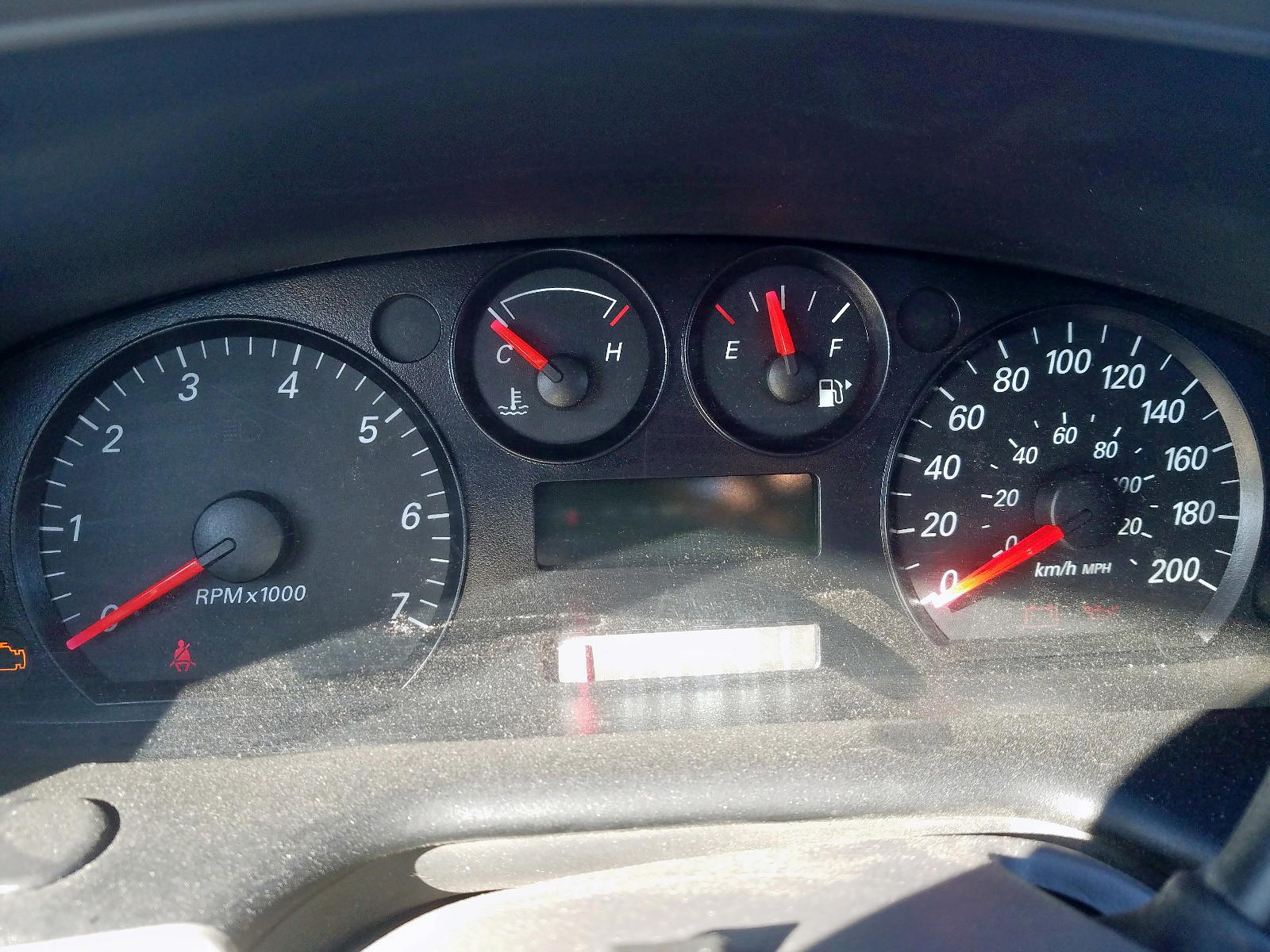 Photo 8 from auction – 2007 FORD TAURUS SE with VIN 1FAFP53U47A120203