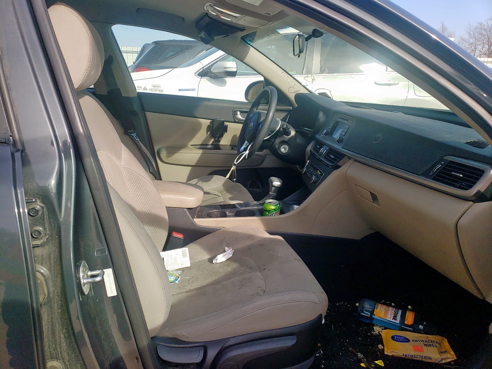 Photo 5 from auction – 2016 KIA OPTIMA LX with VIN 5XXGT4L37GG065293