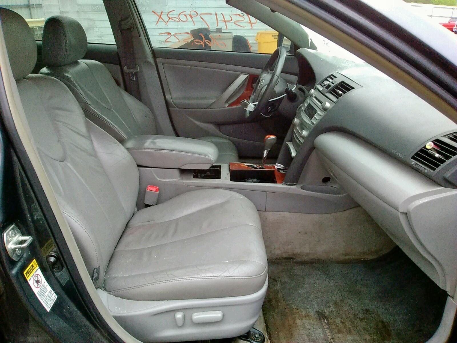 Photo 5 from auction – 2010 TOYOTA CAMRY SE with VIN 4T1BK3EK5AU112331