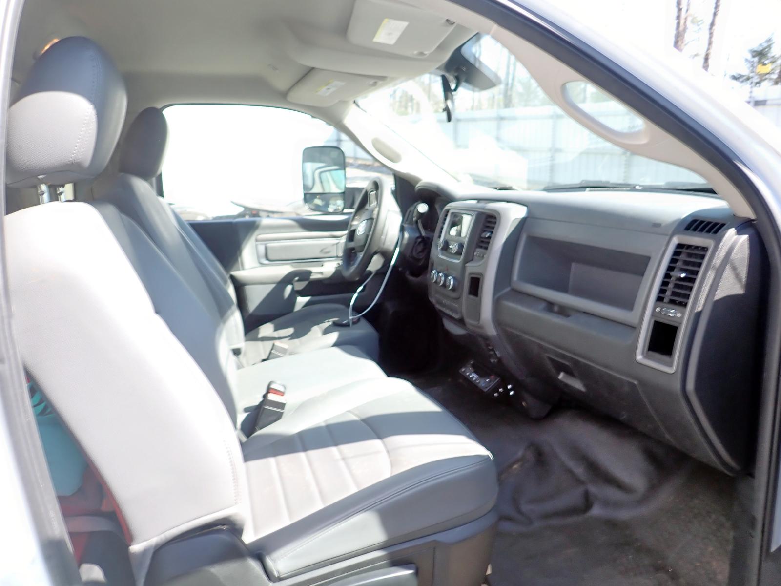 Photo 5 from auction – 2018 RAM 5500 with VIN 3C7WRMDJ8JG162579