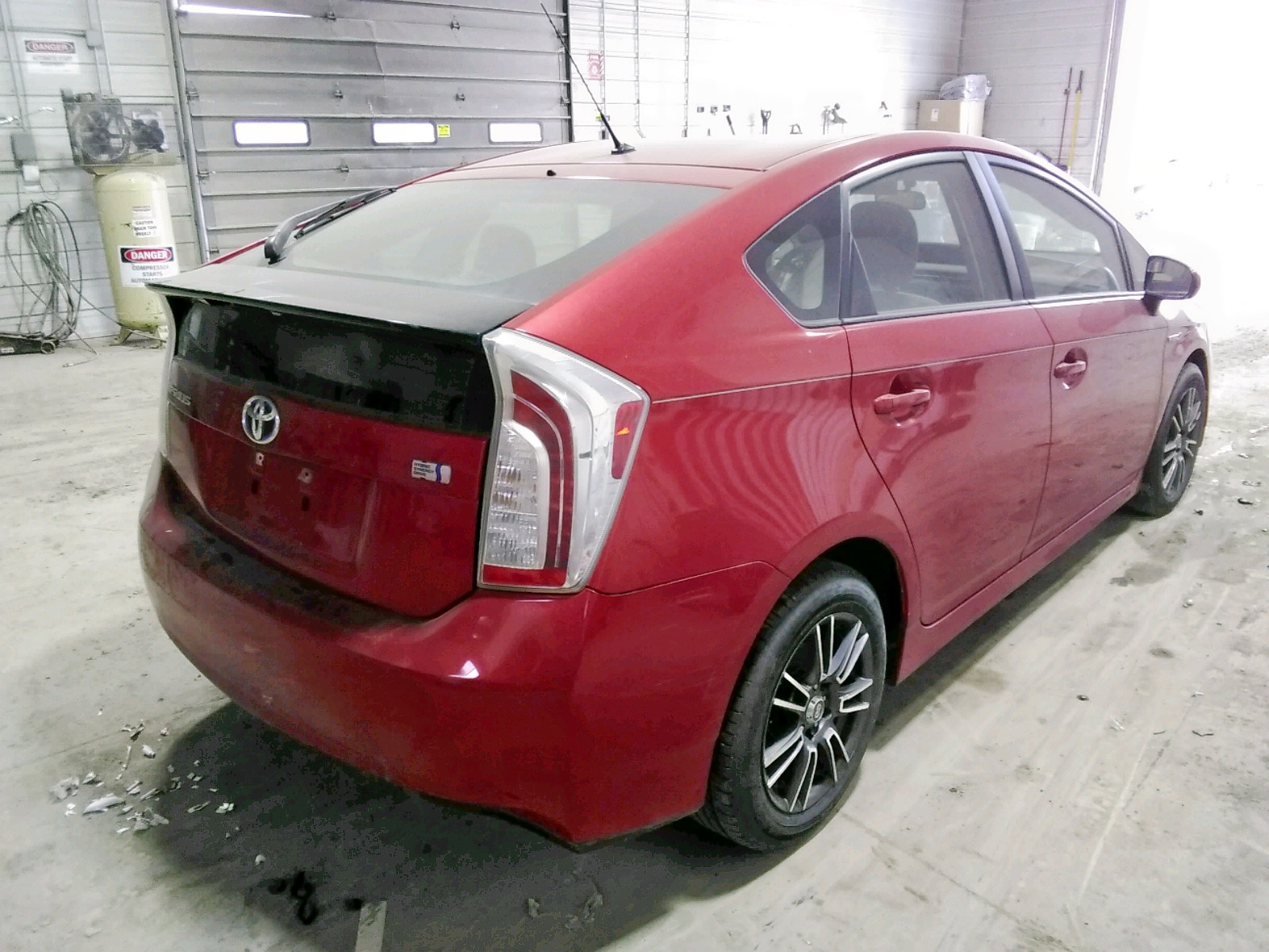 Photo 4 from auction – 2013 TOYOTA PRIUS with VIN JTDKN3DUXD1617592