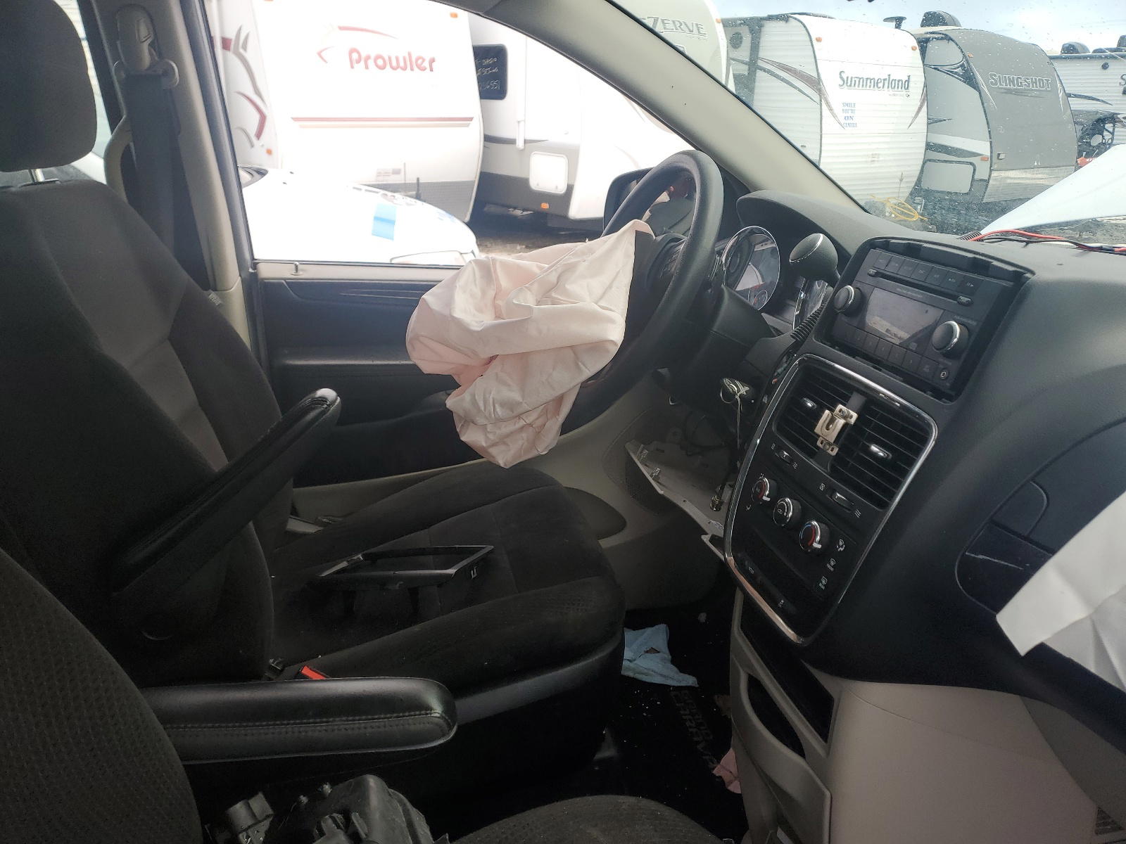 Photo 5 from auction – 2016 DODGE GRAND CARA with VIN 2C4RDGBG2GR332083