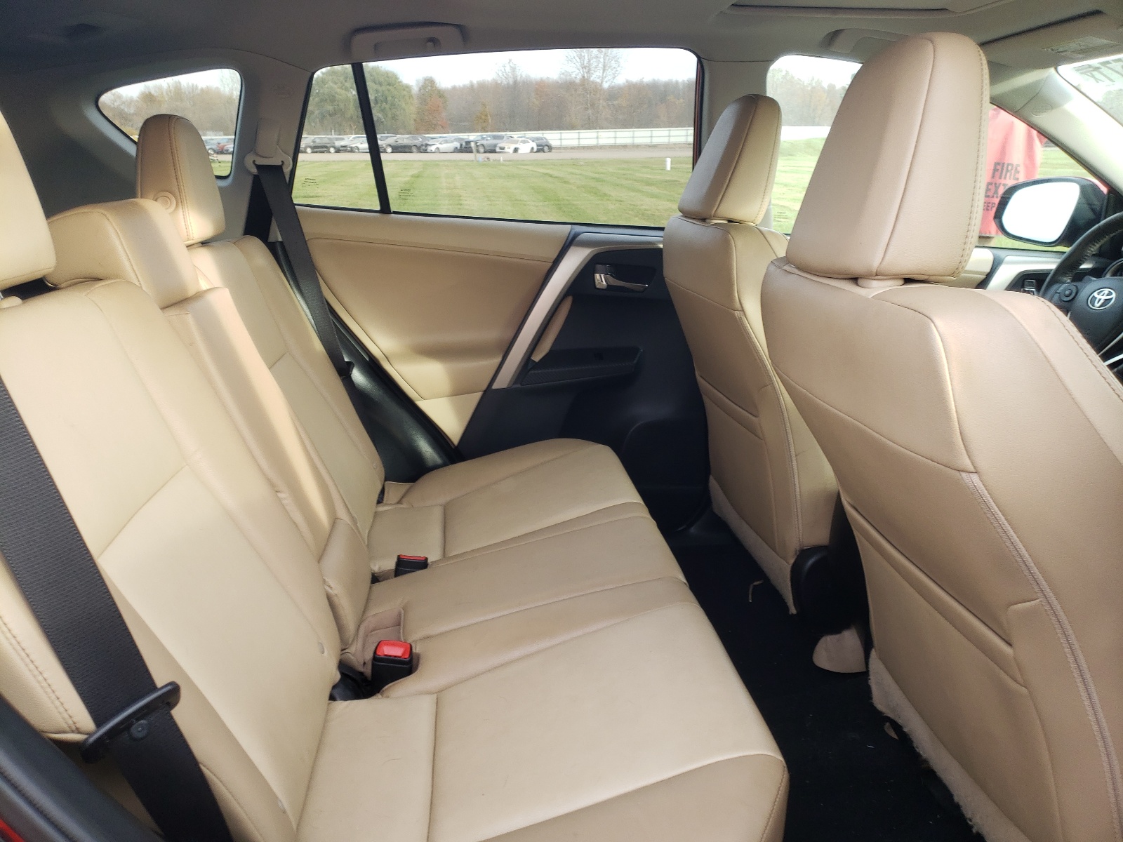 Photo 6 from auction – 2013 TOYOTA RAV4 LIMIT with VIN 2T3YFREV5DW058391