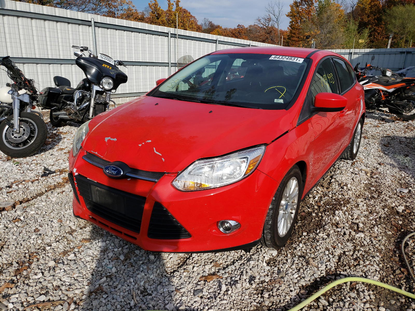Photo 2 from auction – 2012 FORD FOCUS SE with VIN 1FAHP3K2XCL107290