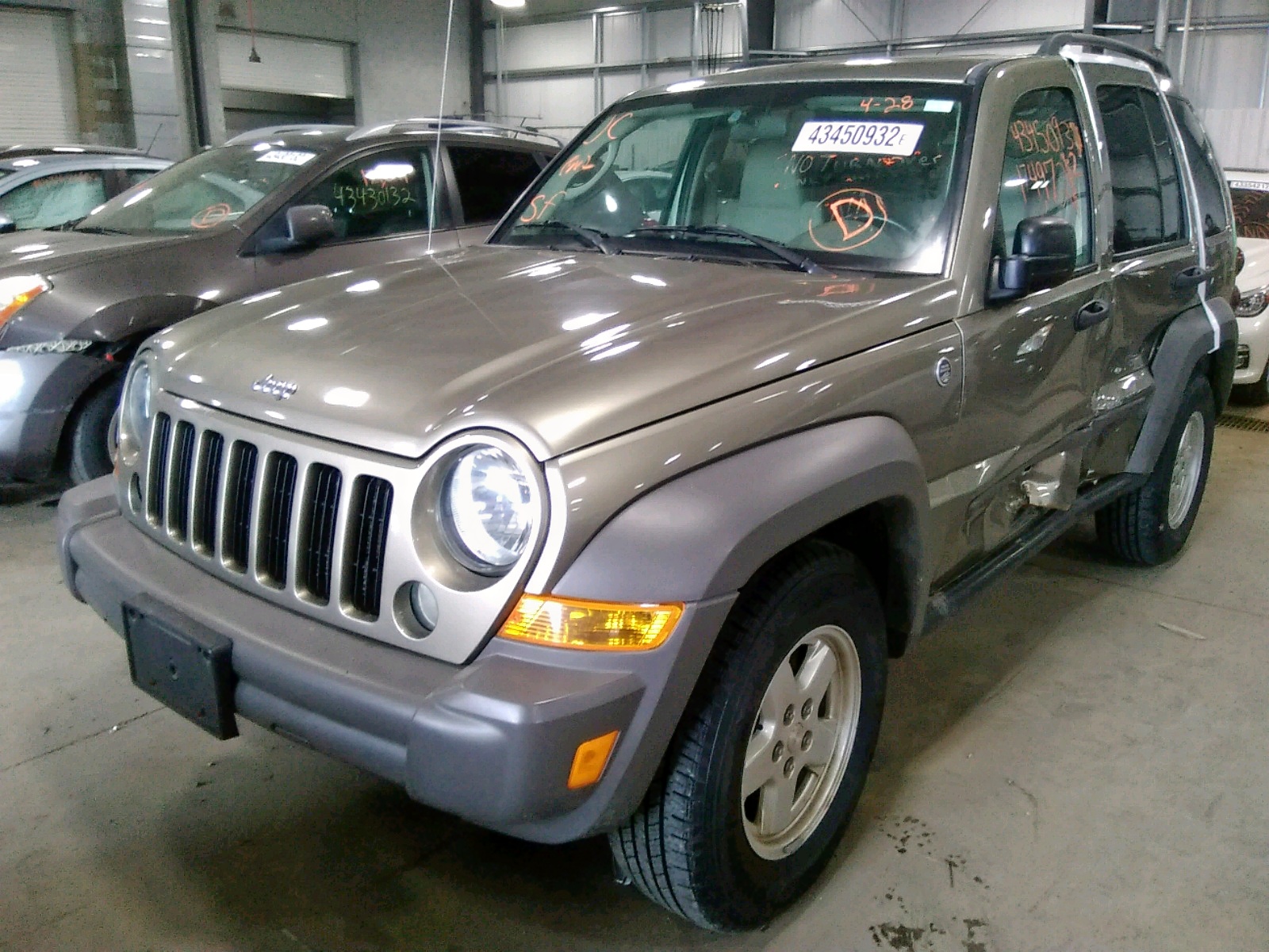 Photo 2 from auction – 2006 JEEP LIBERTY SP with VIN 1J4GL48K96W178380