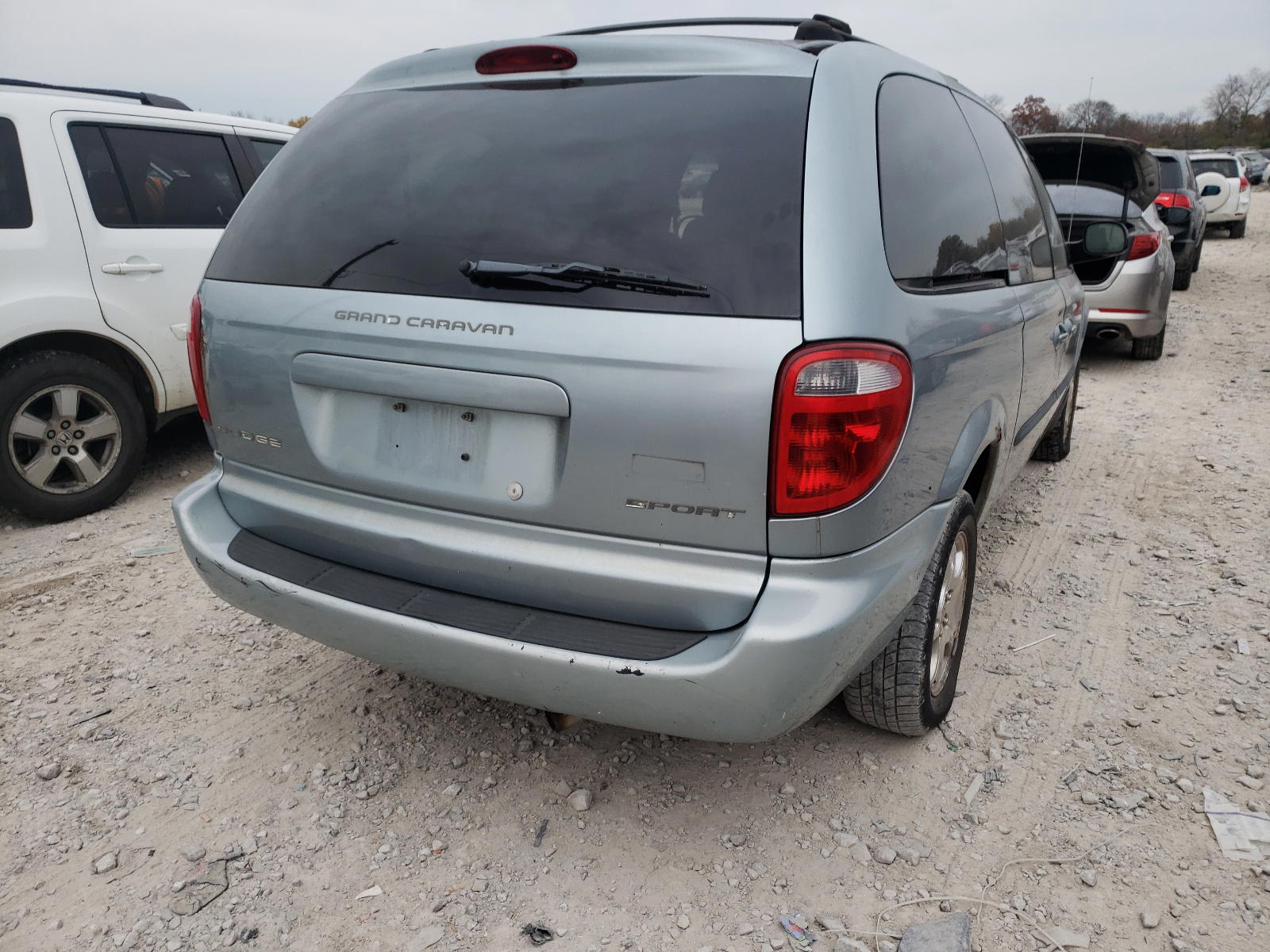 Photo 4 from auction – 2003 DODGE GRAND CARA with VIN 2D4GP44L53R134666