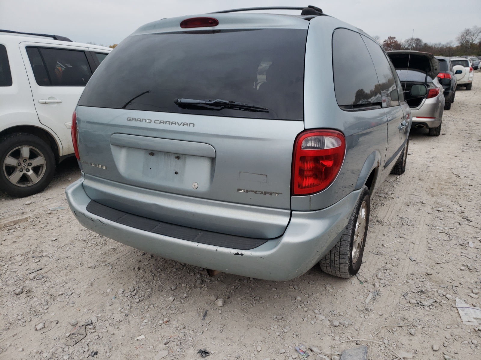 صورة رقم 4 من المزاد - 2003 DODGE GRAND CARA مع VIN 2D4GP44L53R134666