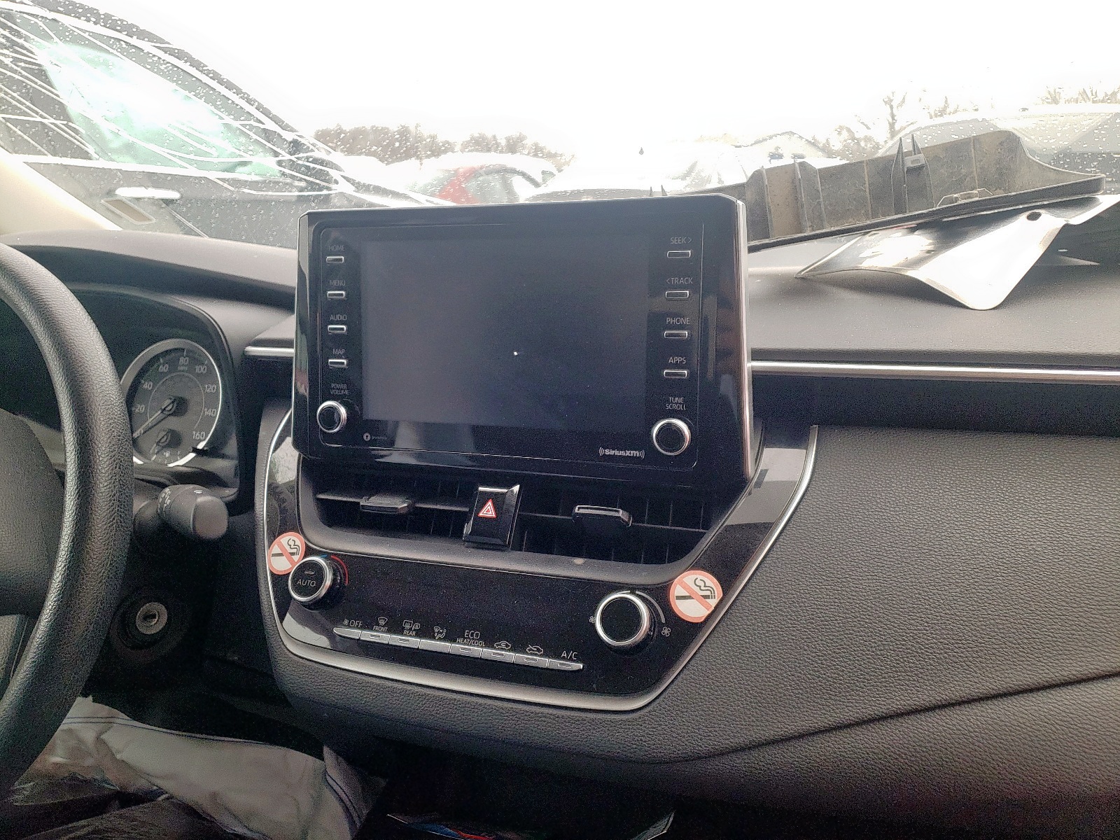 Photo 9 from auction – 2021 TOYOTA COROLLA LE with VIN 5YFEPMAE2MP175171