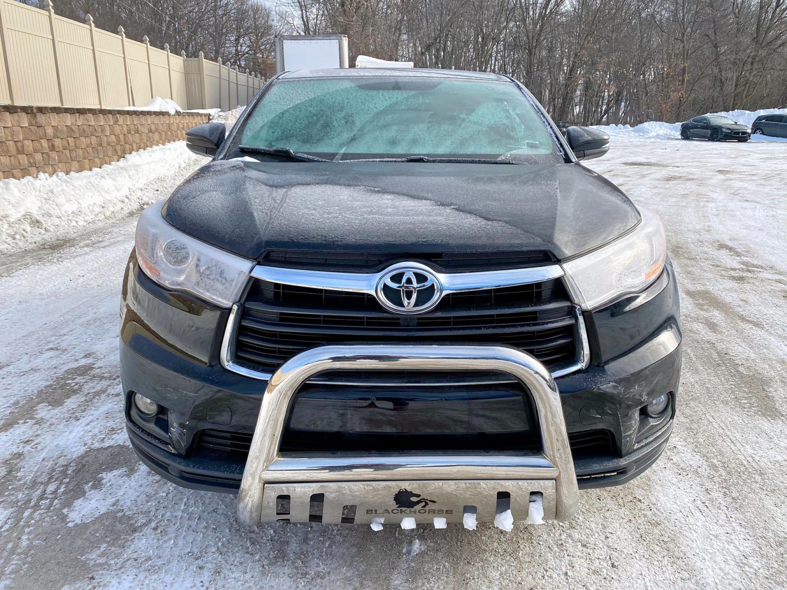 Photo 8 from auction – 2015 TOYOTA HIGHLANDER with VIN 5TDBKRFH9FS105498