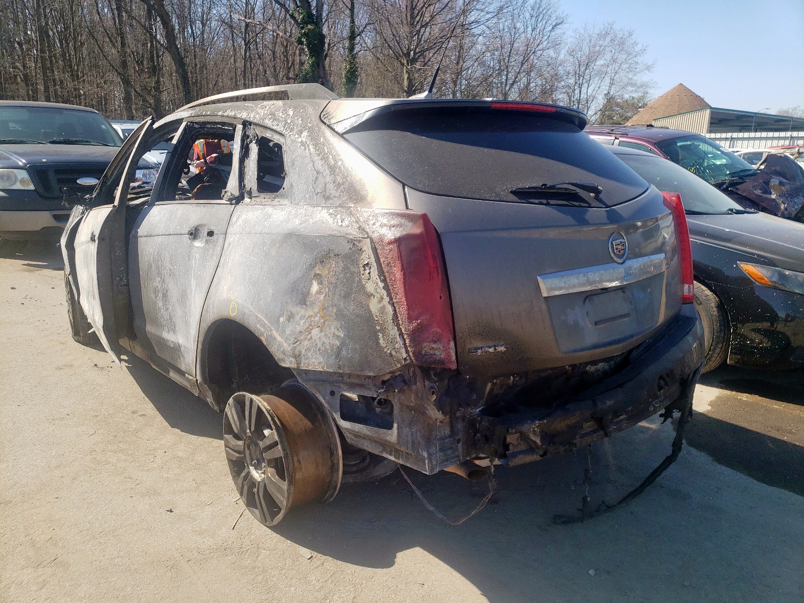 Photo 3 from auction – 2011 CADILLAC SRX LUXURY with VIN 3GYFNAEY7BS561897