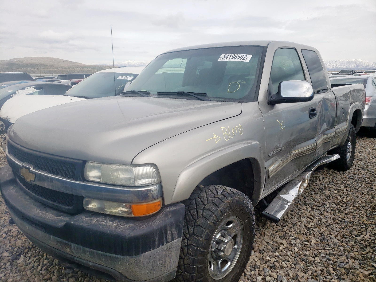 Photo 2 from auction – 2002 CHEVROLET SILVERADO with VIN 1GCHK29U22E161521