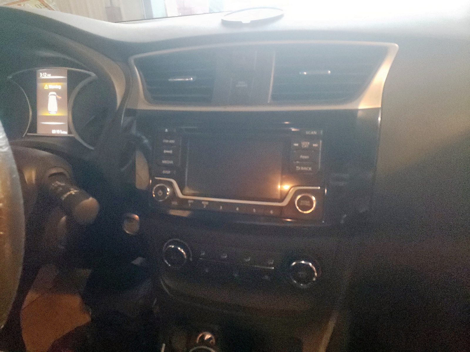 Photo 9 from auction – 2016 NISSAN SENTRA S with VIN 3N1AB7AP7GY307719