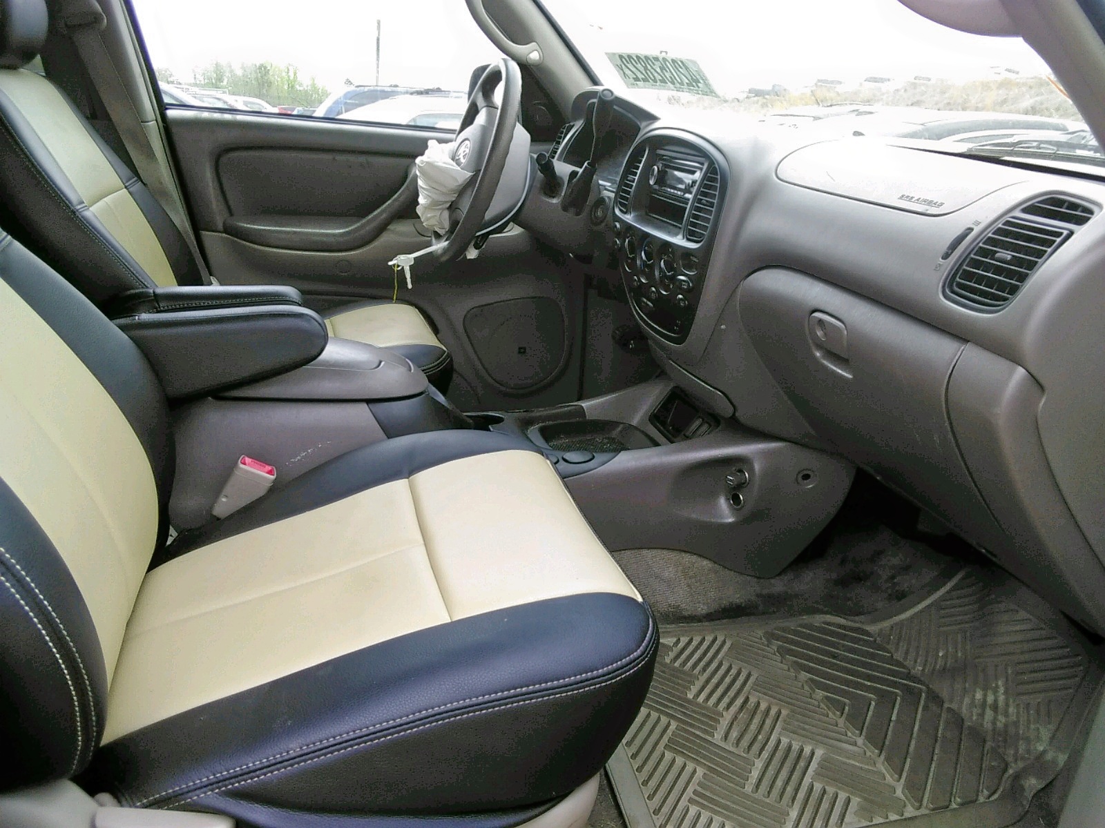 Photo 5 from auction – 2005 TOYOTA TUNDRA DOU with VIN 5TBDT44175S488024