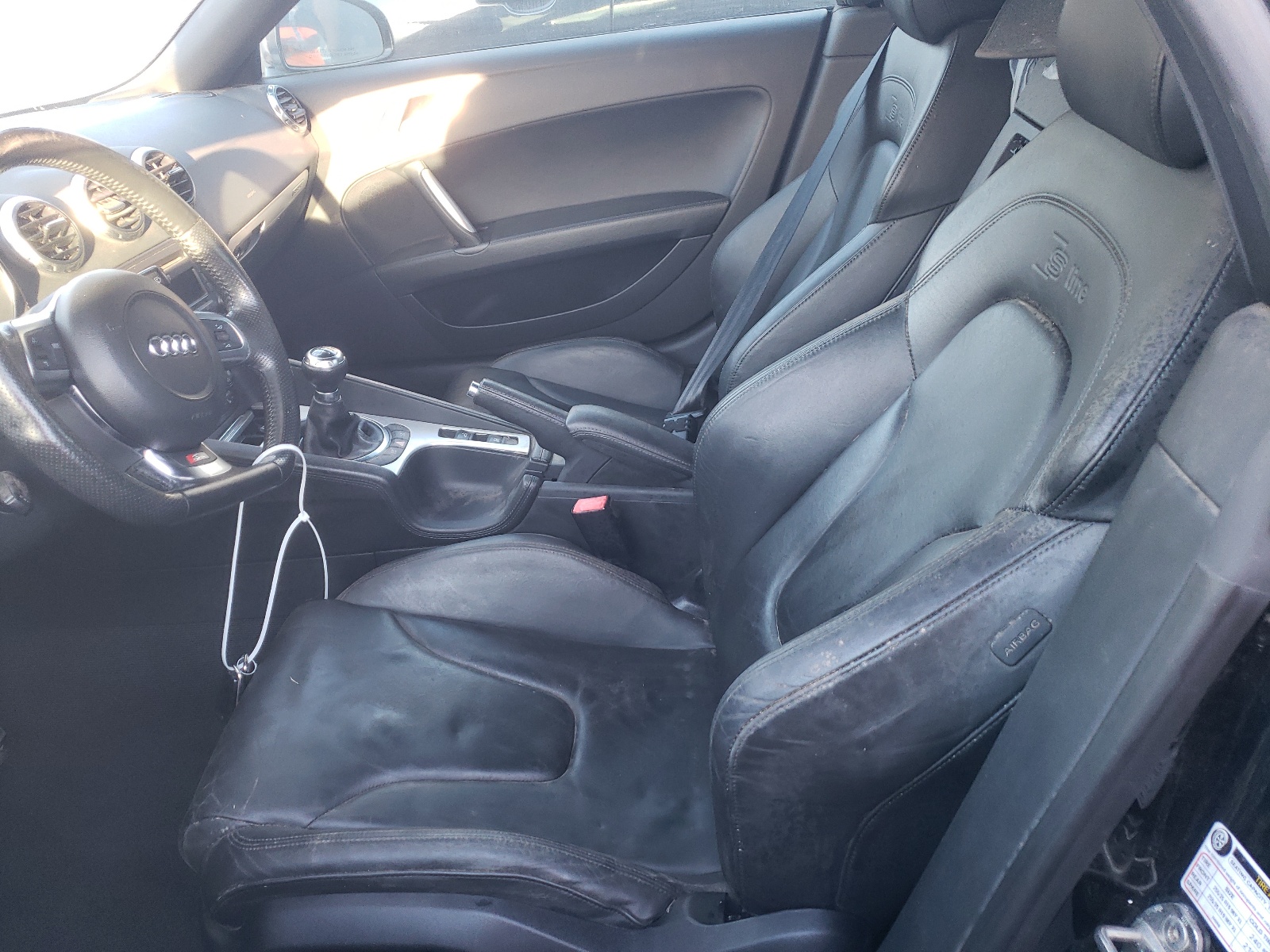 صورة رقم 5 من المزاد - 2008 AUDI TT 3.2 QUA مع VIN TRURD38J281016223