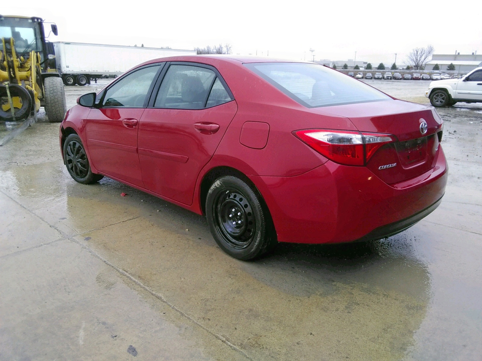 Photo 3 from auction – 2014 TOYOTA COROLLA L with VIN 5YFBURHE6EP106662