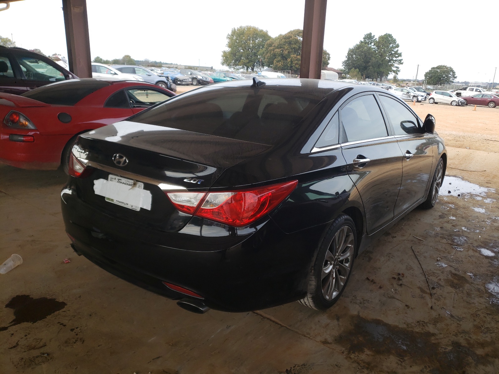 Photo 4 from auction – 2011 HYUNDAI SONATA SE with VIN 5NPEC4ABXBH203200