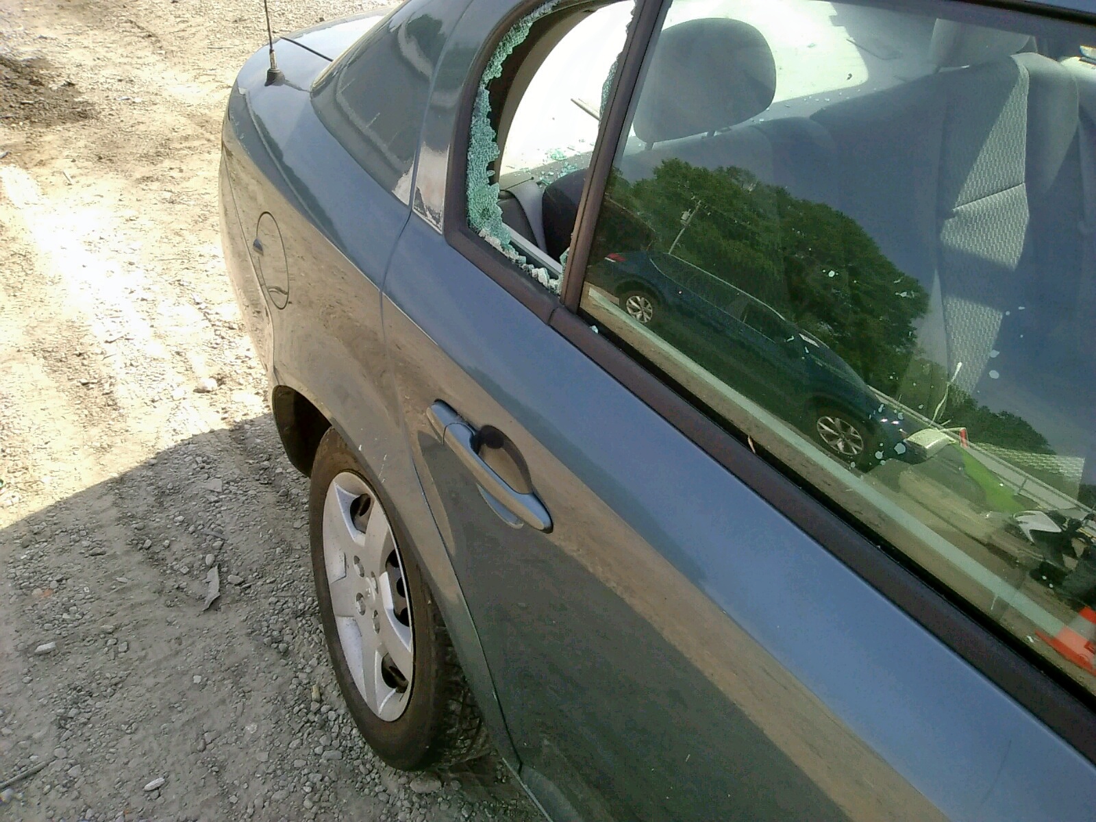 Photo 9 from auction – 2006 CHEVROLET COBALT LS with VIN 1G1AK55F367740479