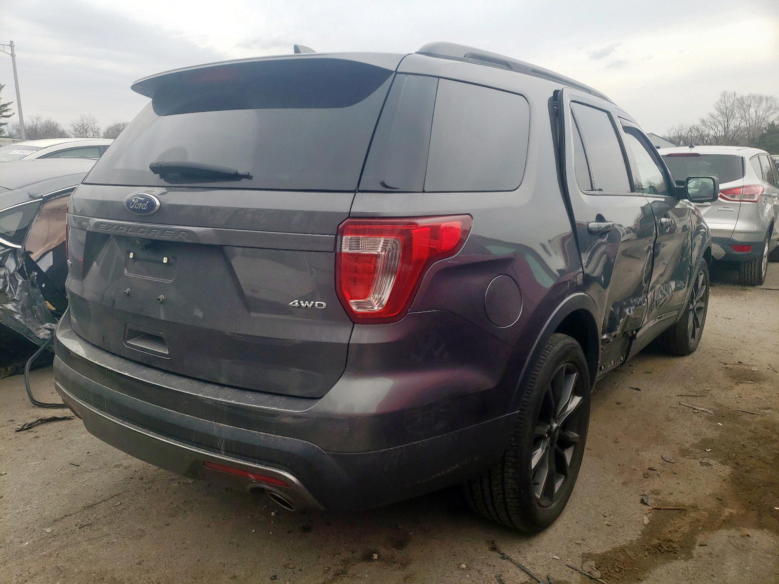 Photo 4 from auction – 2017 FORD EXPLORER X with VIN 1FM5K8D89HGA06909