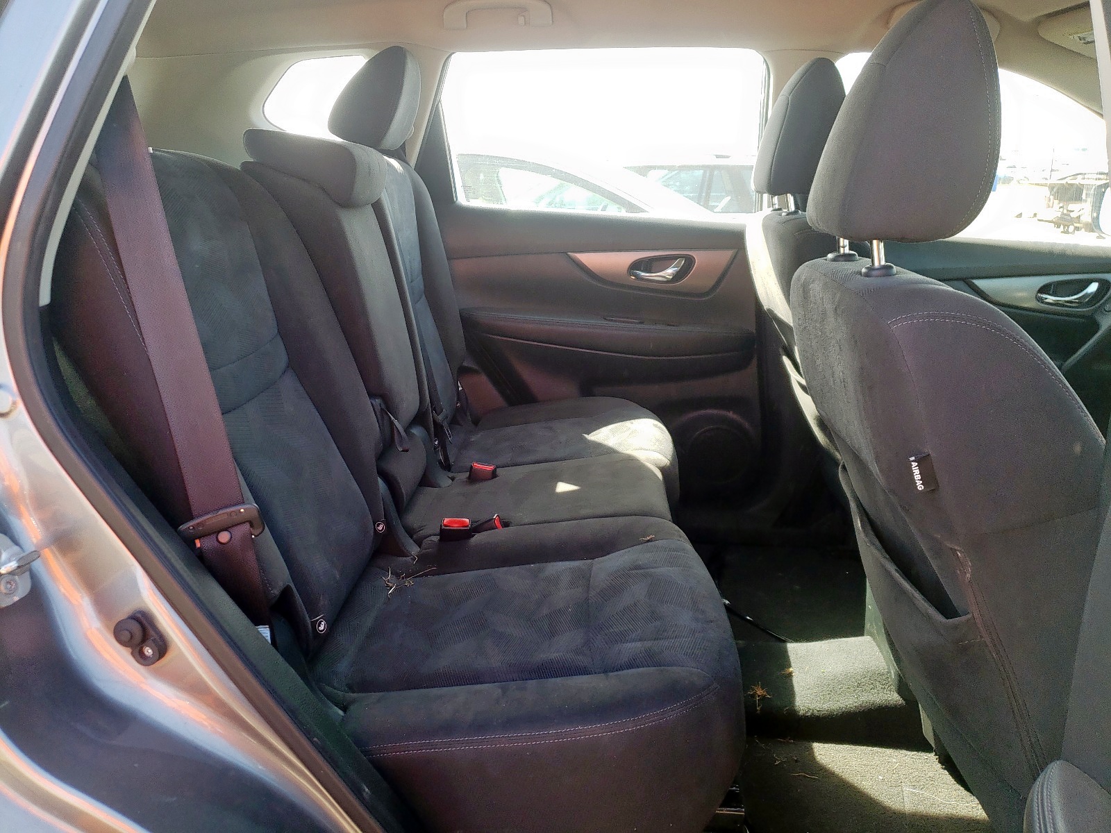 Photo 6 from auction – 2015 NISSAN ROGUE S with VIN KNMAT2MV8FP579087