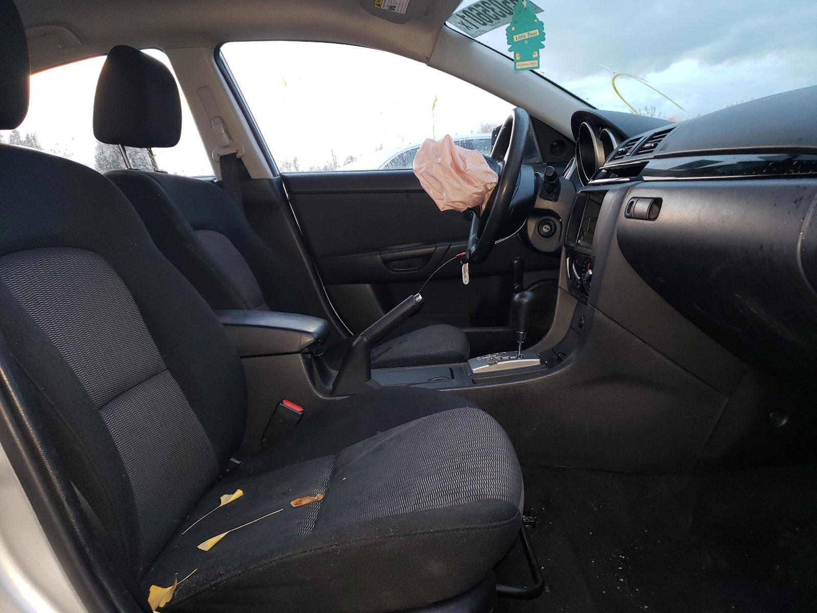 Photo 5 from auction – 2008 MAZDA 3 I with VIN JM1BK12F781101763