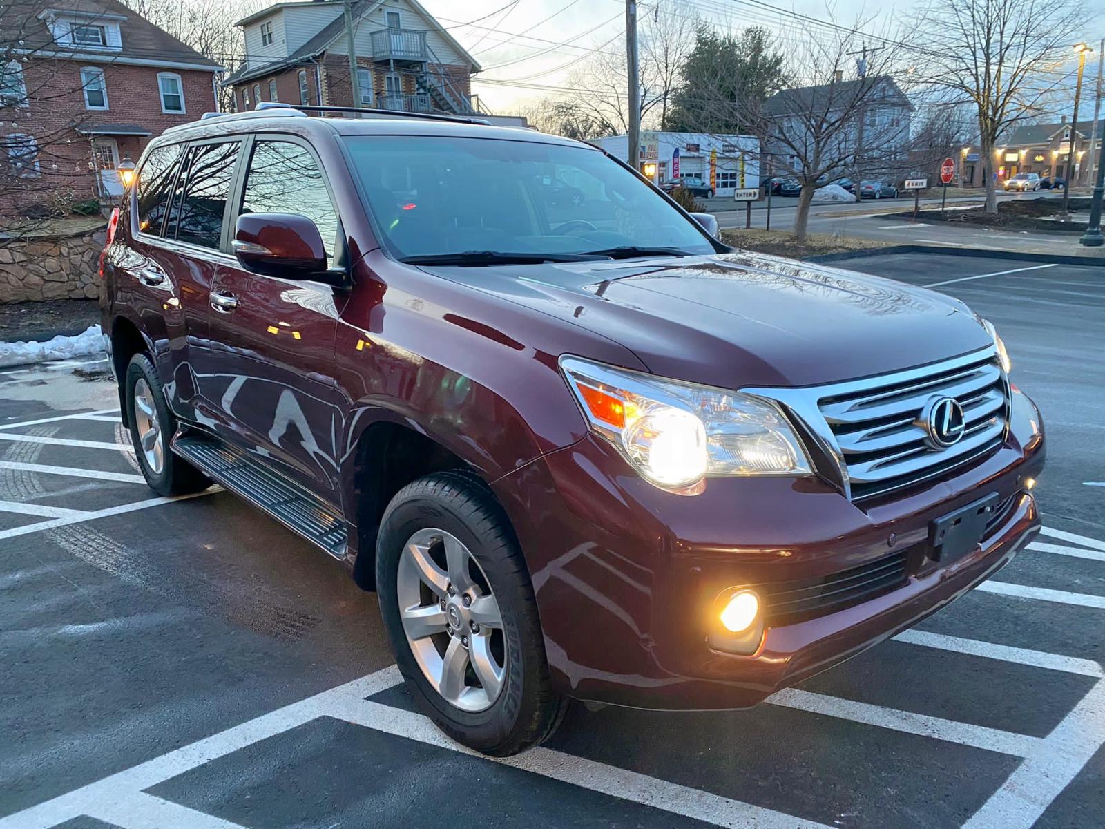 LEXUS GX 460 2011 with VIN JTJBM7FX8B5027797 - Photo from auction