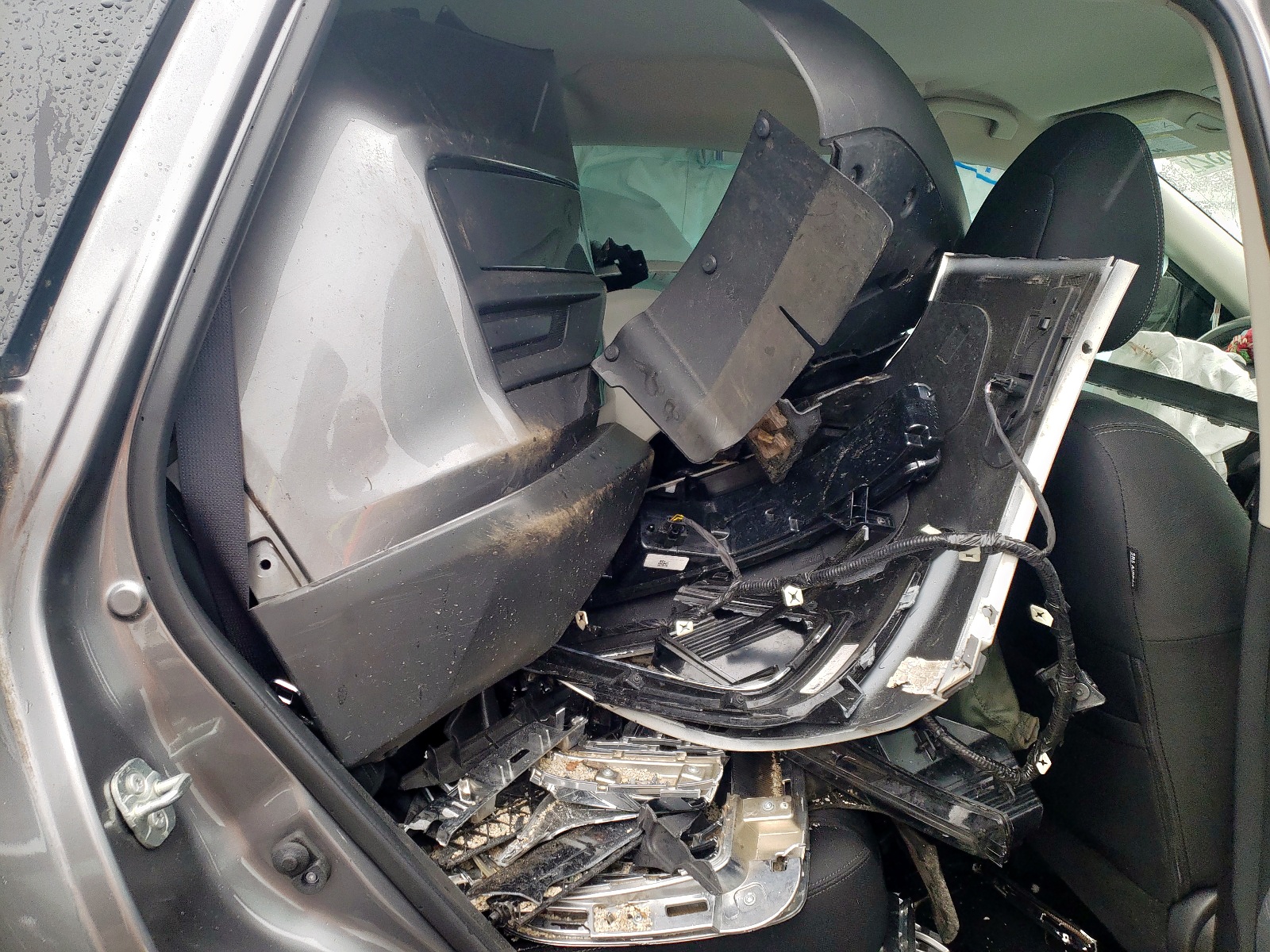 Photo 6 from auction – 2020 NISSAN ROGUE S with VIN KNMAT2MV9LP515698
