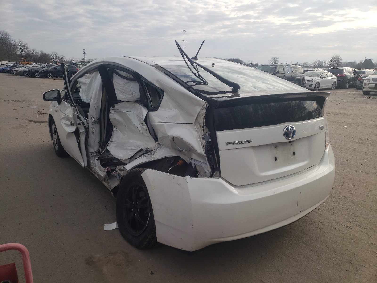 Photo 3 from auction – 2013 TOYOTA PRIUS with VIN JTDKN3DUXD5554390