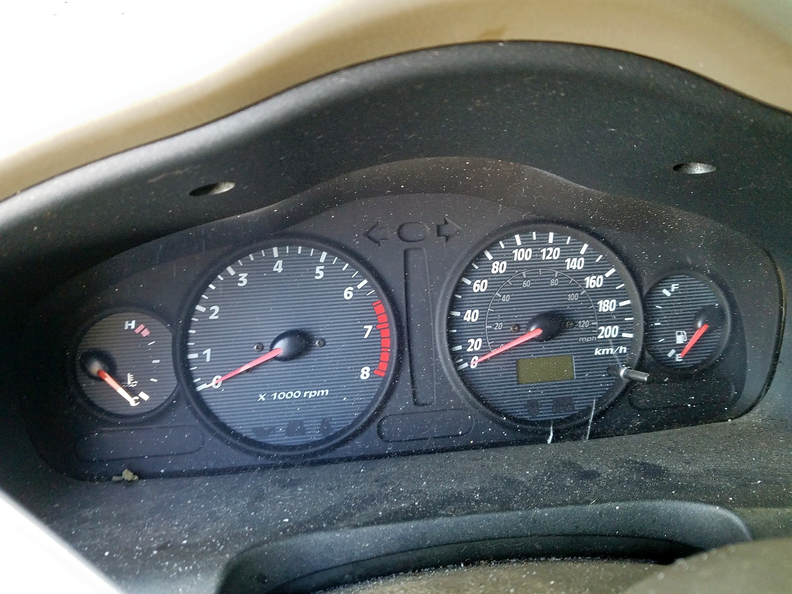 Photo 8 from auction – 2003 HYUNDAI SANTA FE with VIN KM8SB73D03U369072
