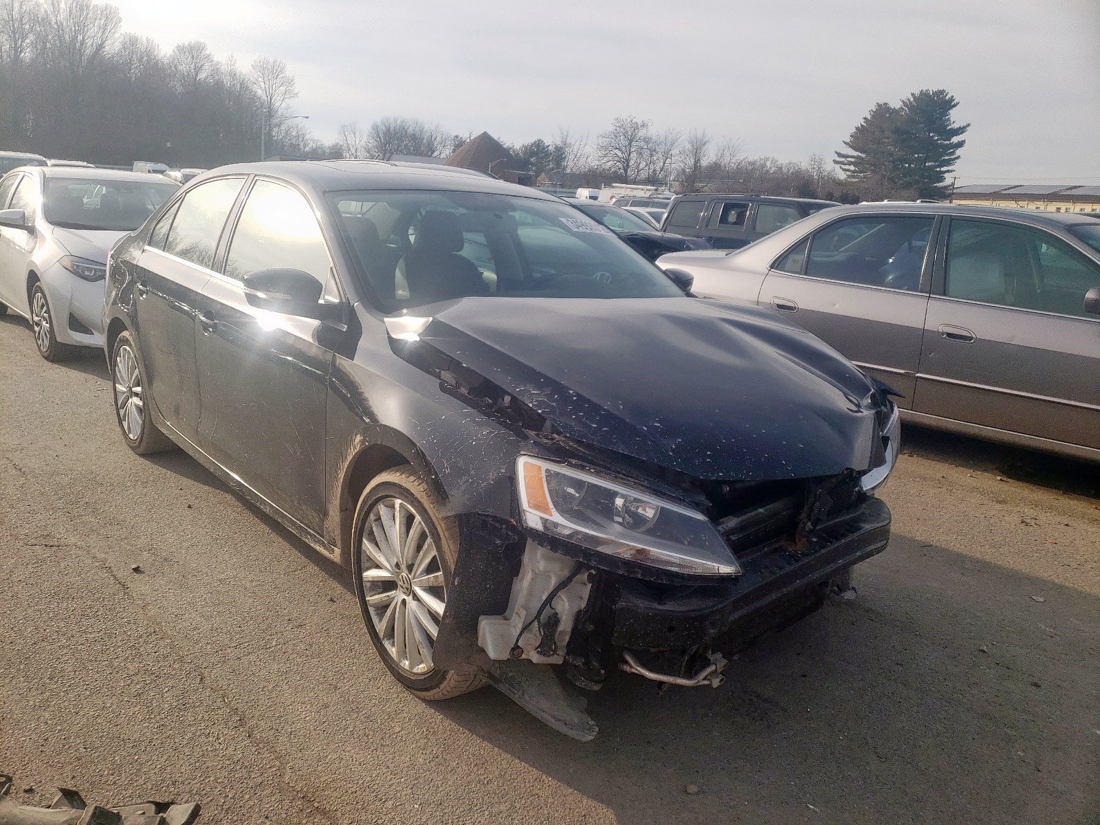 VOLKSWAGEN JETTA SEL 2013 with VIN 3VWLP7AJ5DM409104 - Photo from auction