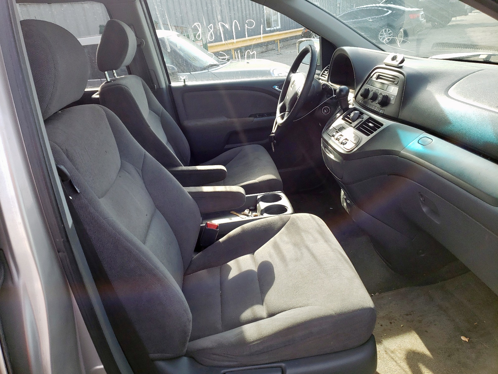 Photo 5 from auction – 2006 HONDA ODYSSEY EX with VIN 5FNRL38426B403074