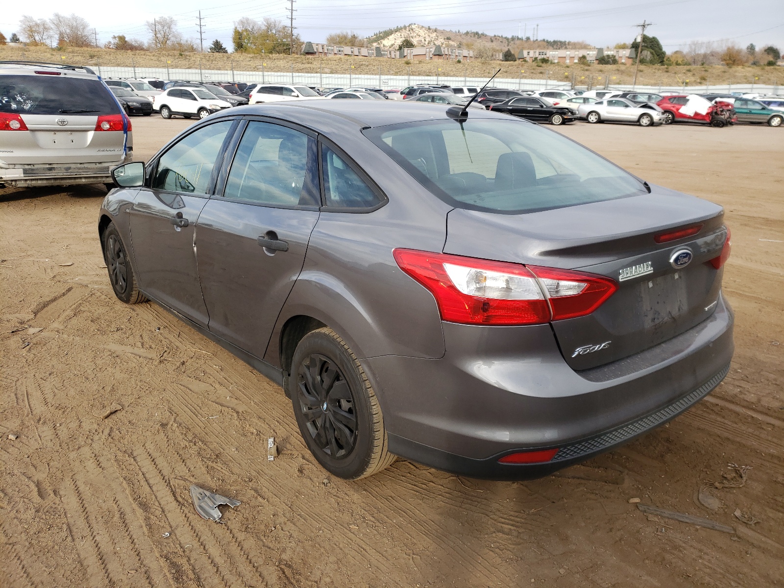 Photo 3 from auction – 2014 FORD FOCUS TITA with VIN 1FADP3E21EL452706