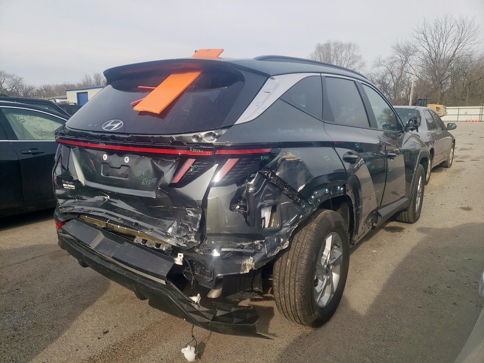 Photo 4 from auction – 2022 HYUNDAI TUCSON SEL with VIN 5NMJBCAE8NH044409