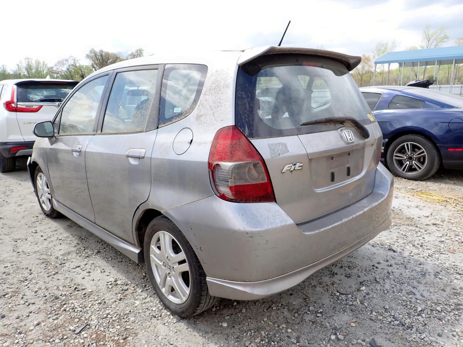 Photo 3 from auction – 2007 HONDA FIT with VIN JHMGD38677S063204