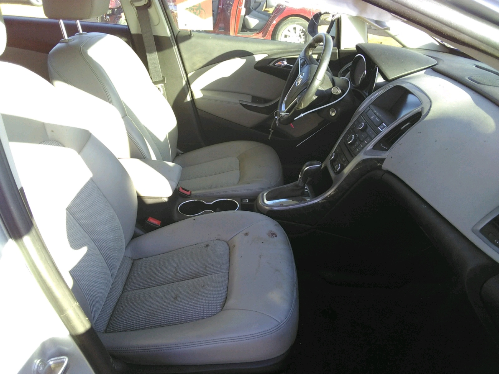 Photo 5 from auction – 2017 BUICK VERANO SPO with VIN 1G4PR5SK8H4120872