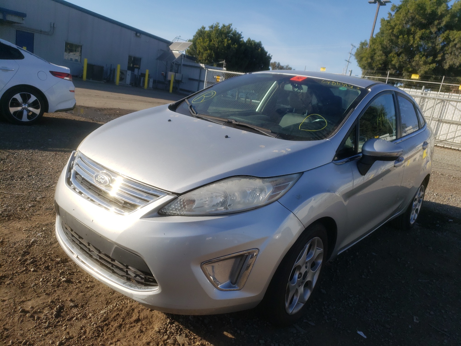 Photo 2 from auction – 2011 FORD FIESTA SEL with VIN 3FADP4CJ7BM149262