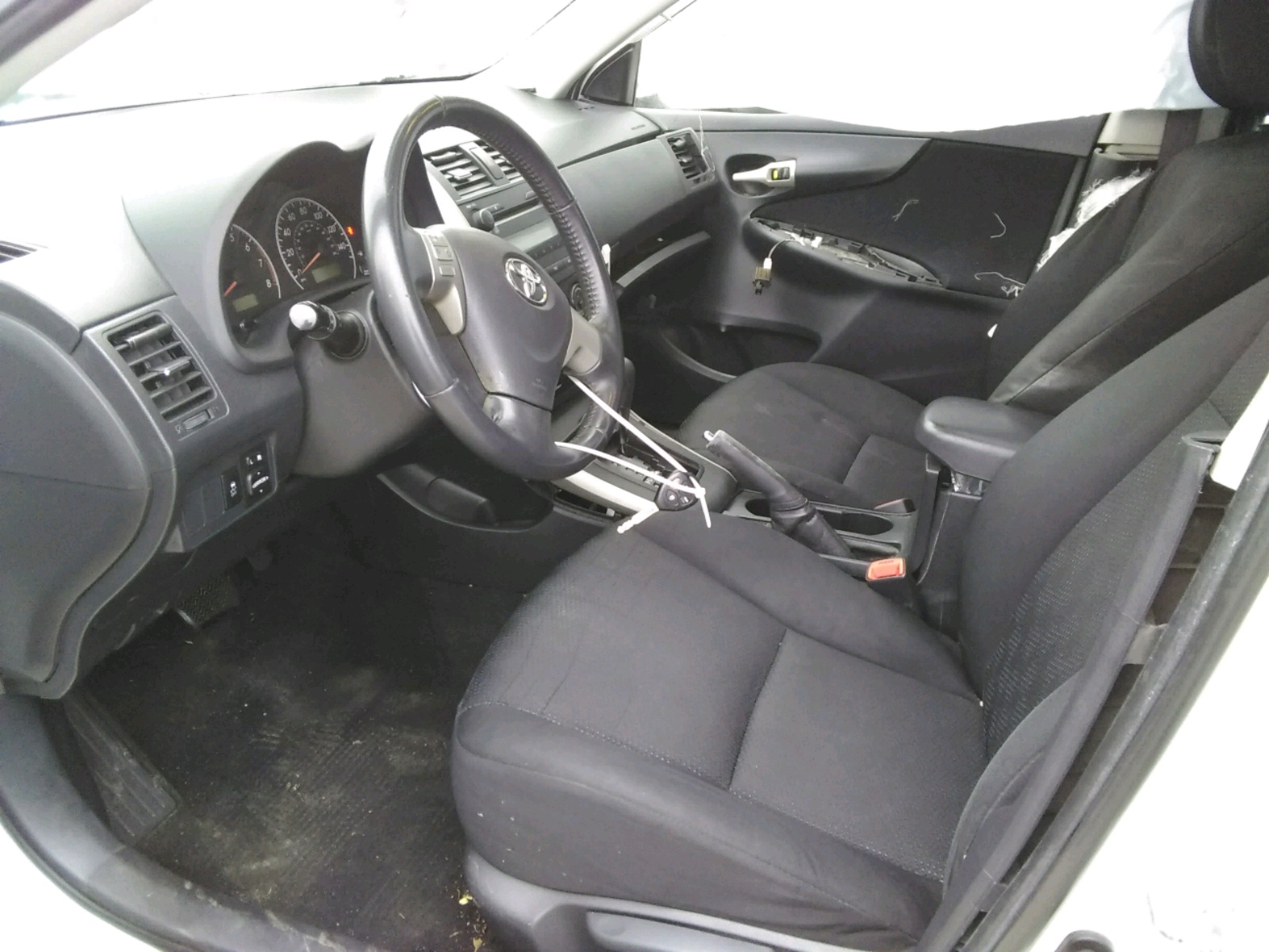 Photo 5 from auction – 2009 TOYOTA COROLLA BA with VIN 2T1BU40E39C171439