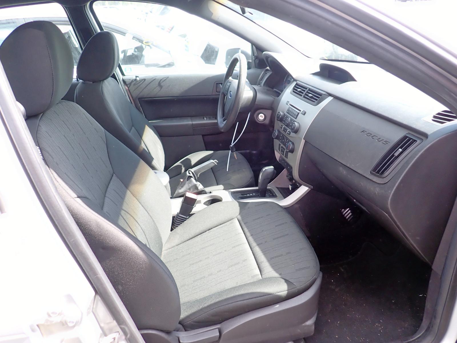 Photo 5 from auction – 2010 FORD FOCUS SE with VIN 1FAHP3FN0AW193080