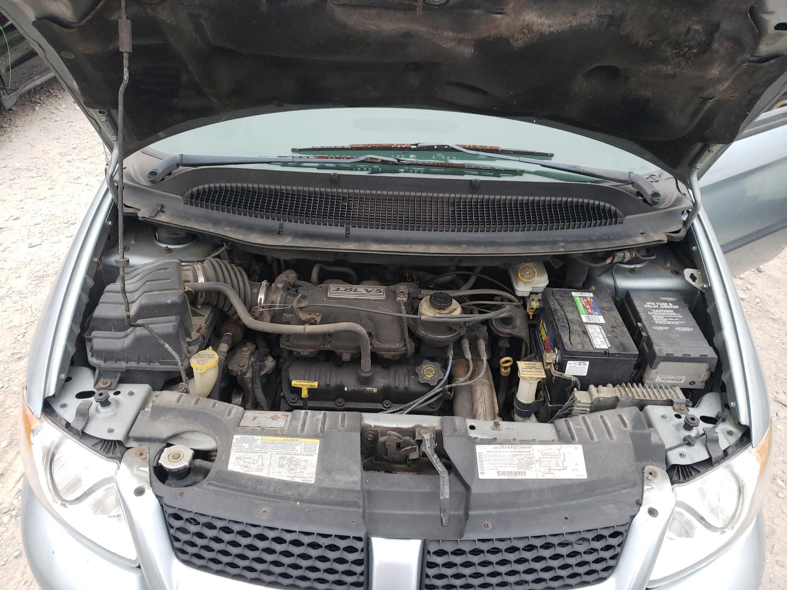 Photo 7 from auction – 2003 DODGE GRAND CARA with VIN 2D4GP44L53R134666